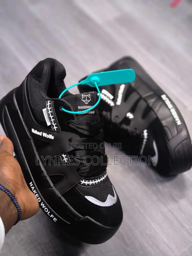 Naked Wolfe on Offer - main view