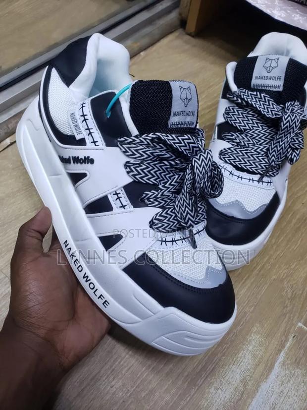 Naked Wolfe on Offer - thumbnail 3