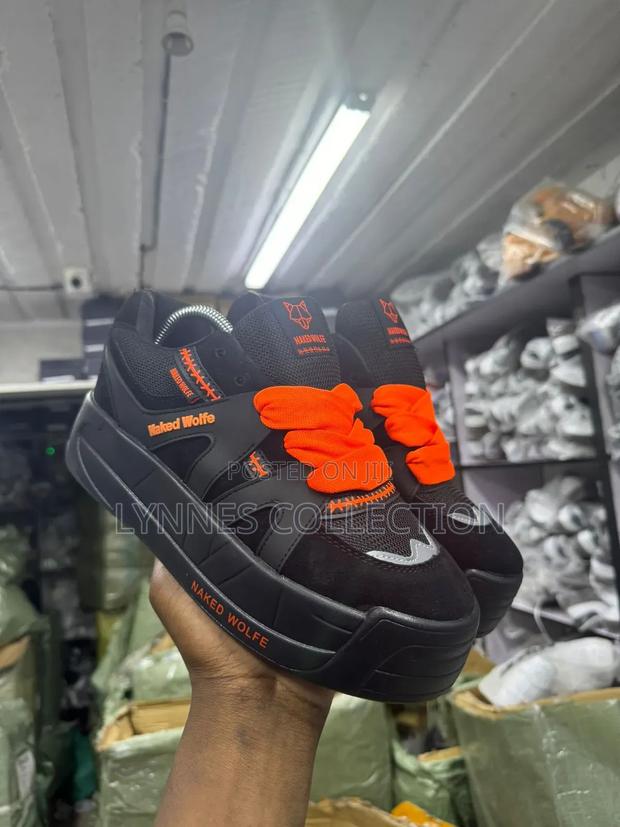 Naked Wolfe on Offer - thumbnail 4