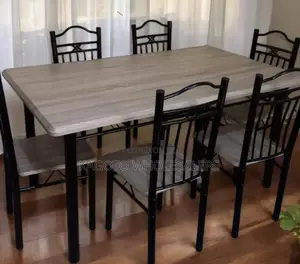 New Arrivals 6 Sitter Dinning Table