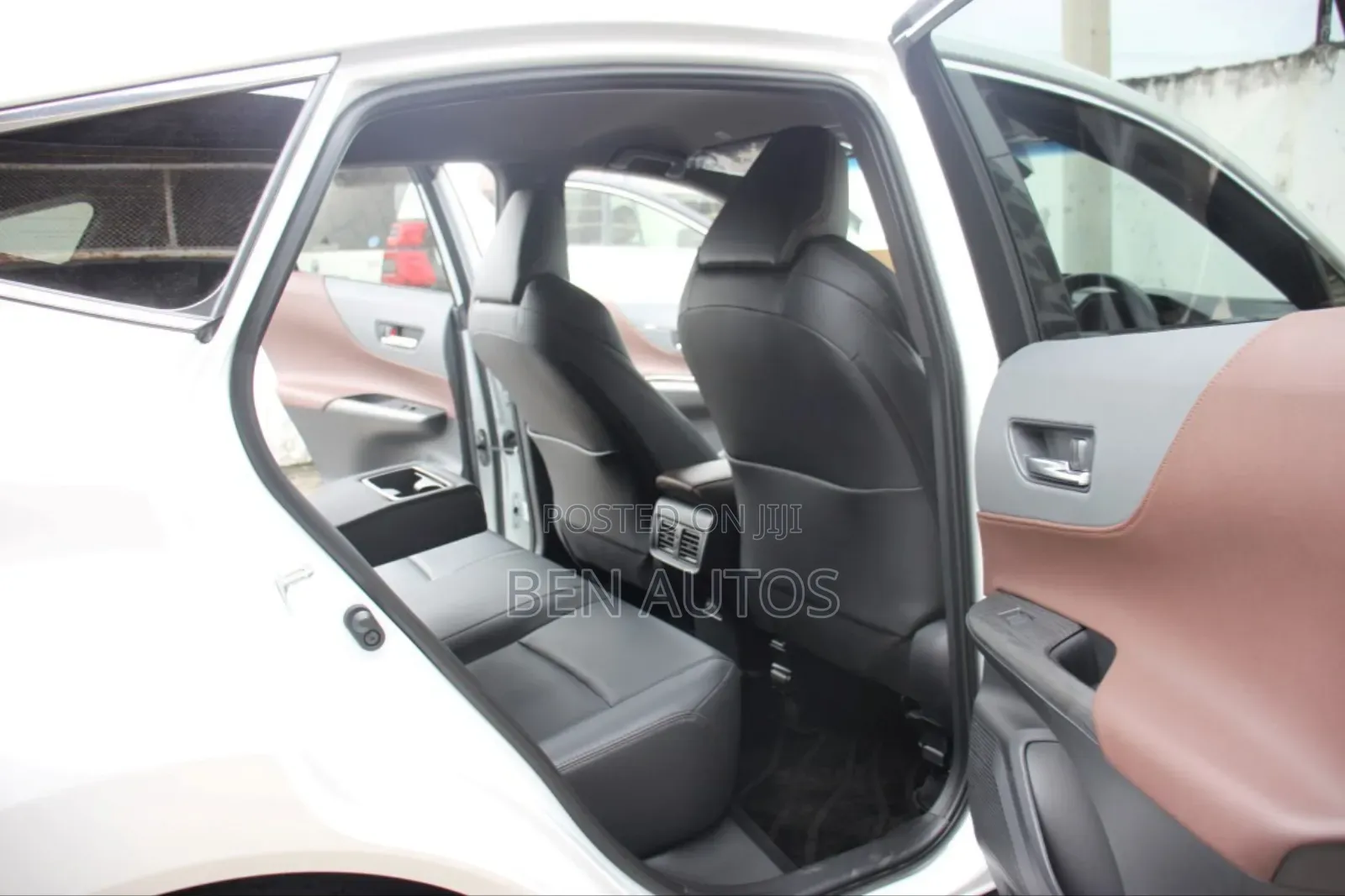 Toyota Harrier 2024 White