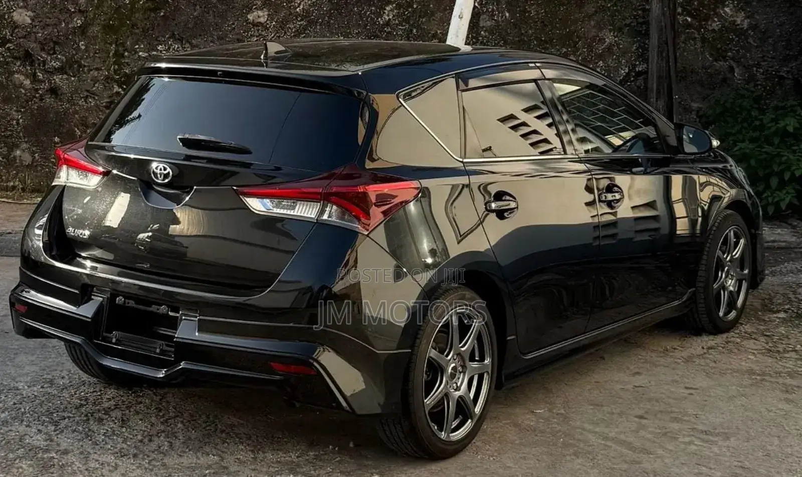 Toyota Auris 2019 Matt Black