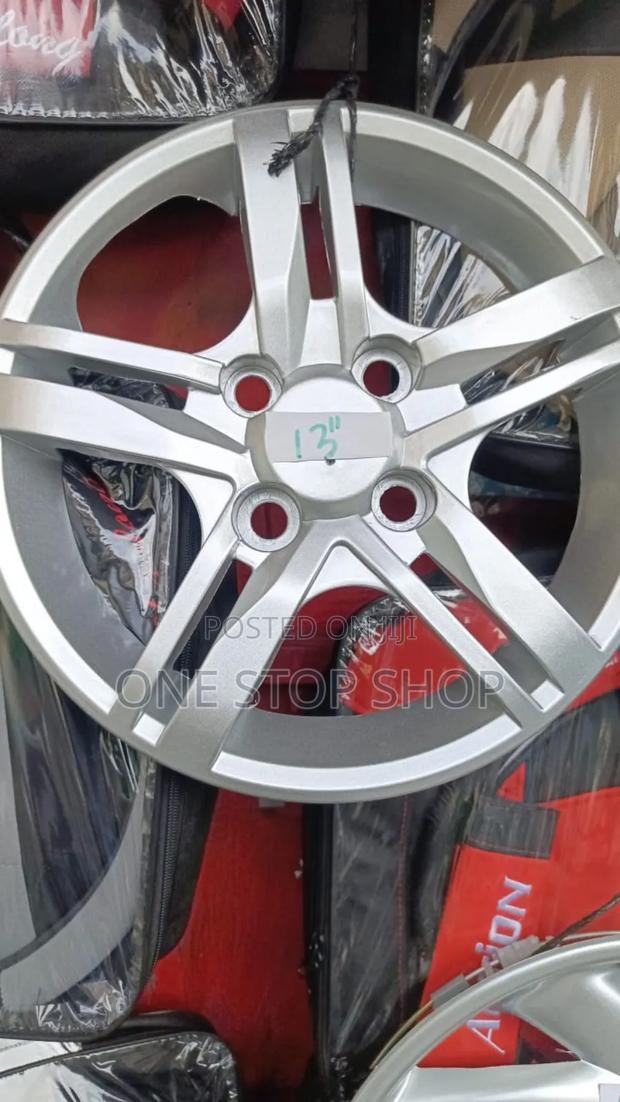 Universal 13inch Silver Wheel Cap