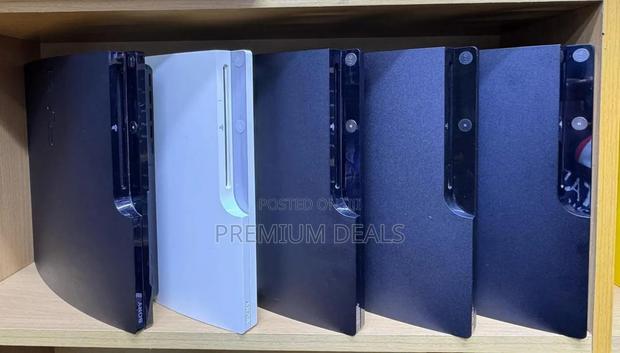 Ex Switzerland Ps3 Chipped With 10games Alread - main view