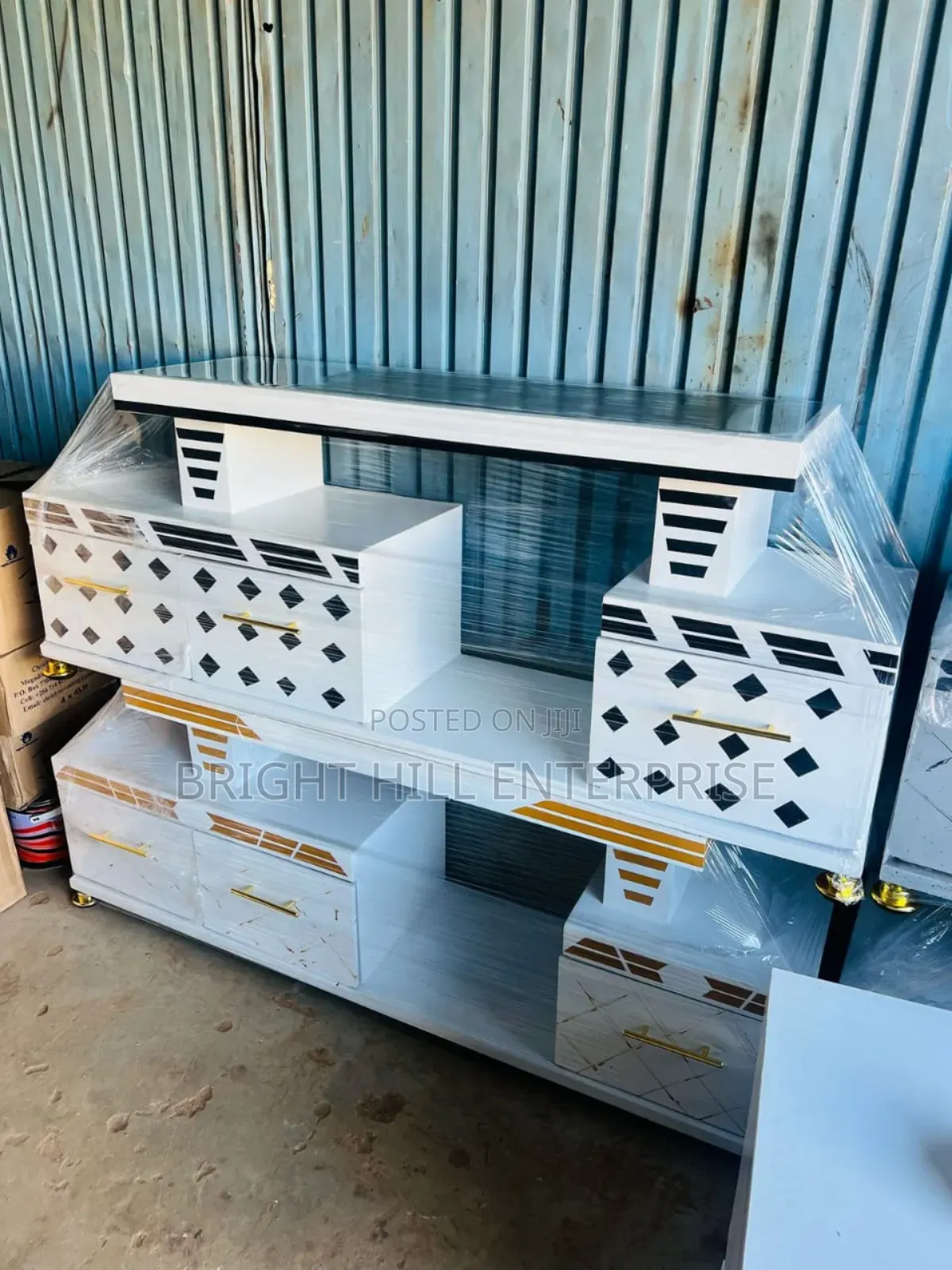 Modern Made Cute Tv Stand