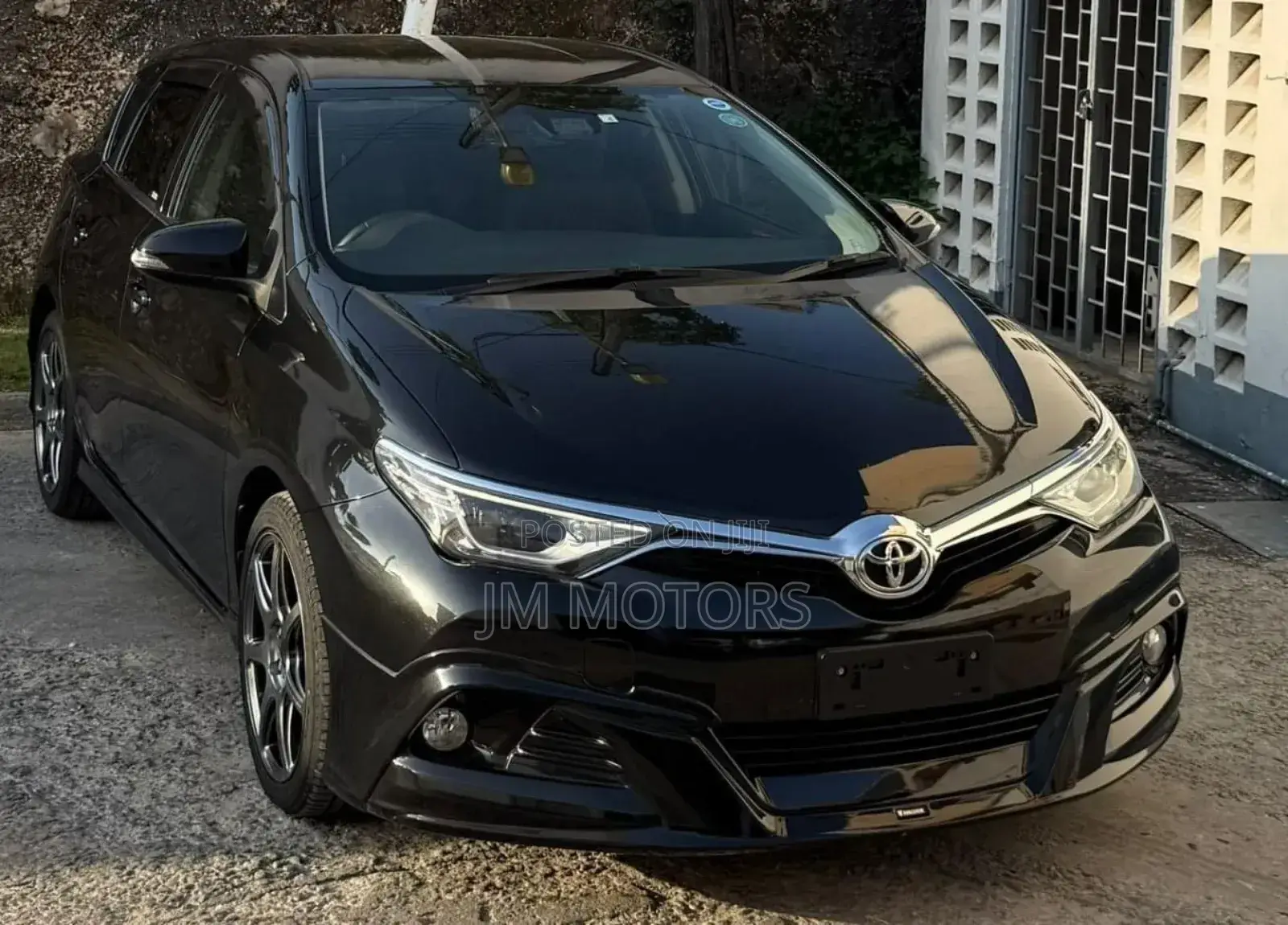 Toyota Auris 2019 Matt Black