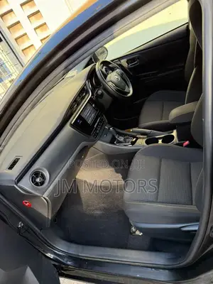 Toyota Auris 2019 Matt Black