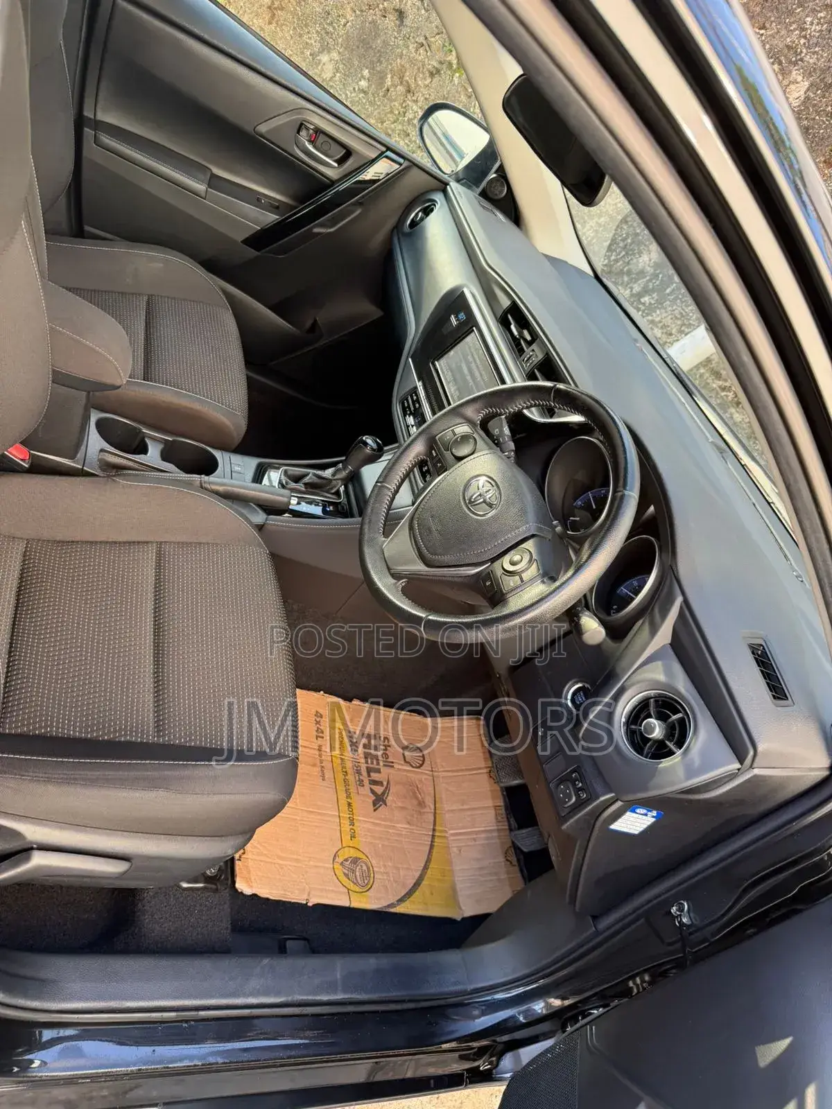 Toyota Auris 2019 Matt Black