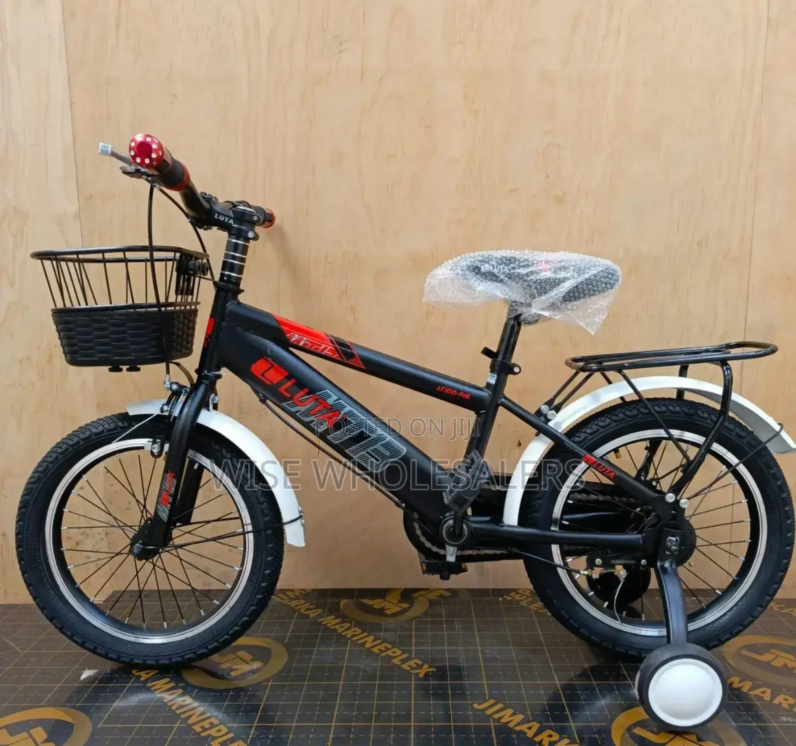 Luta Size 16 With Back Seat 

Code No. 146