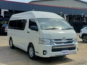 Toyota HiAce 2018 White
