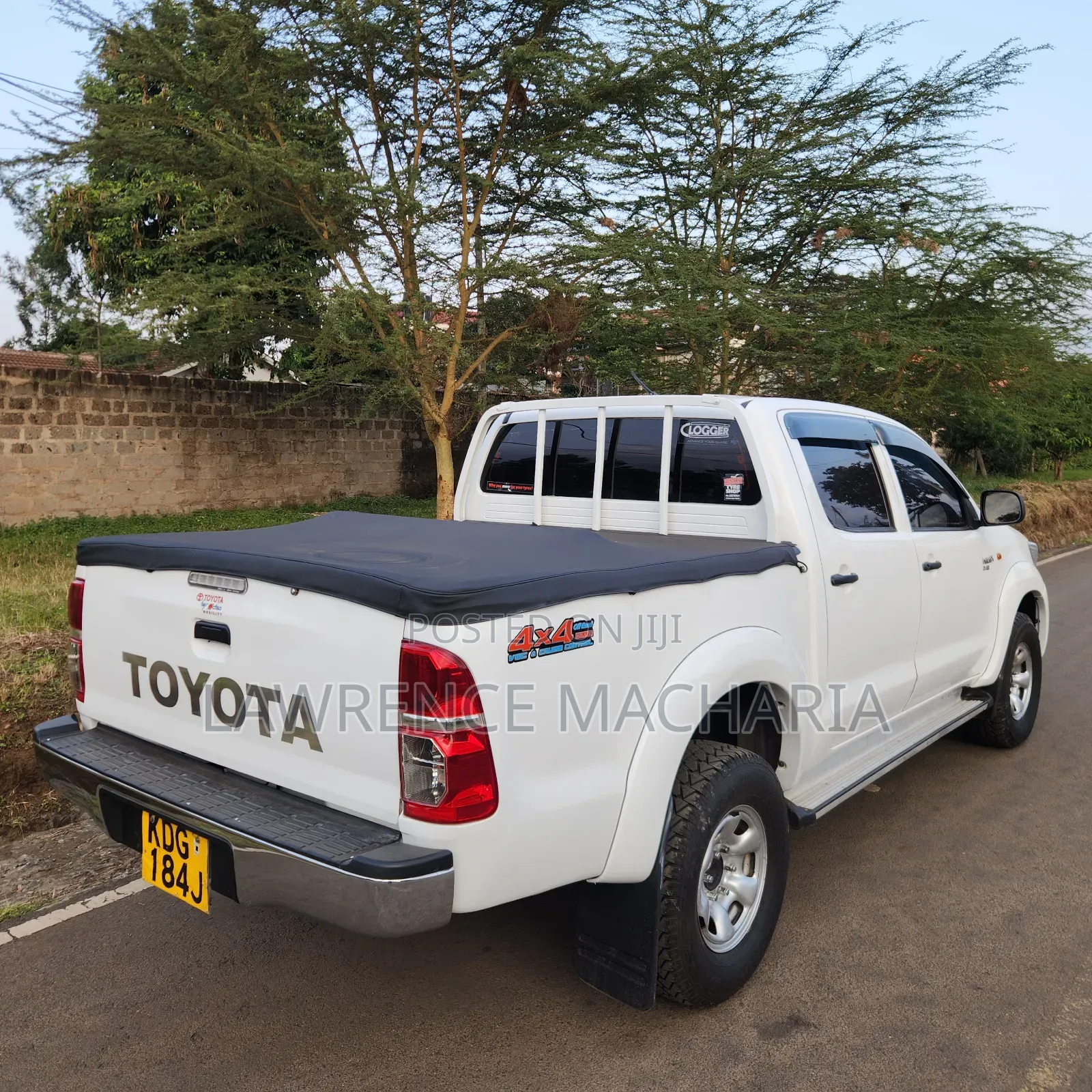 Toyota Hilux 2014 White