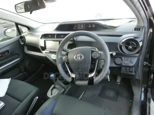 Toyota Aqua 2018 Black