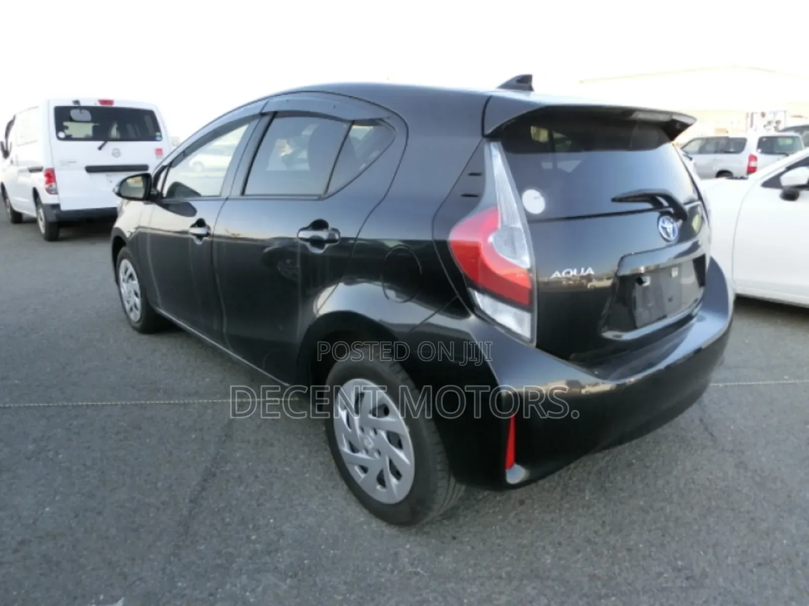 Toyota Aqua 2018 Black