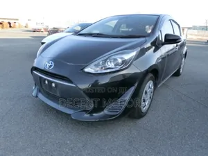 Toyota Aqua 2018 Black