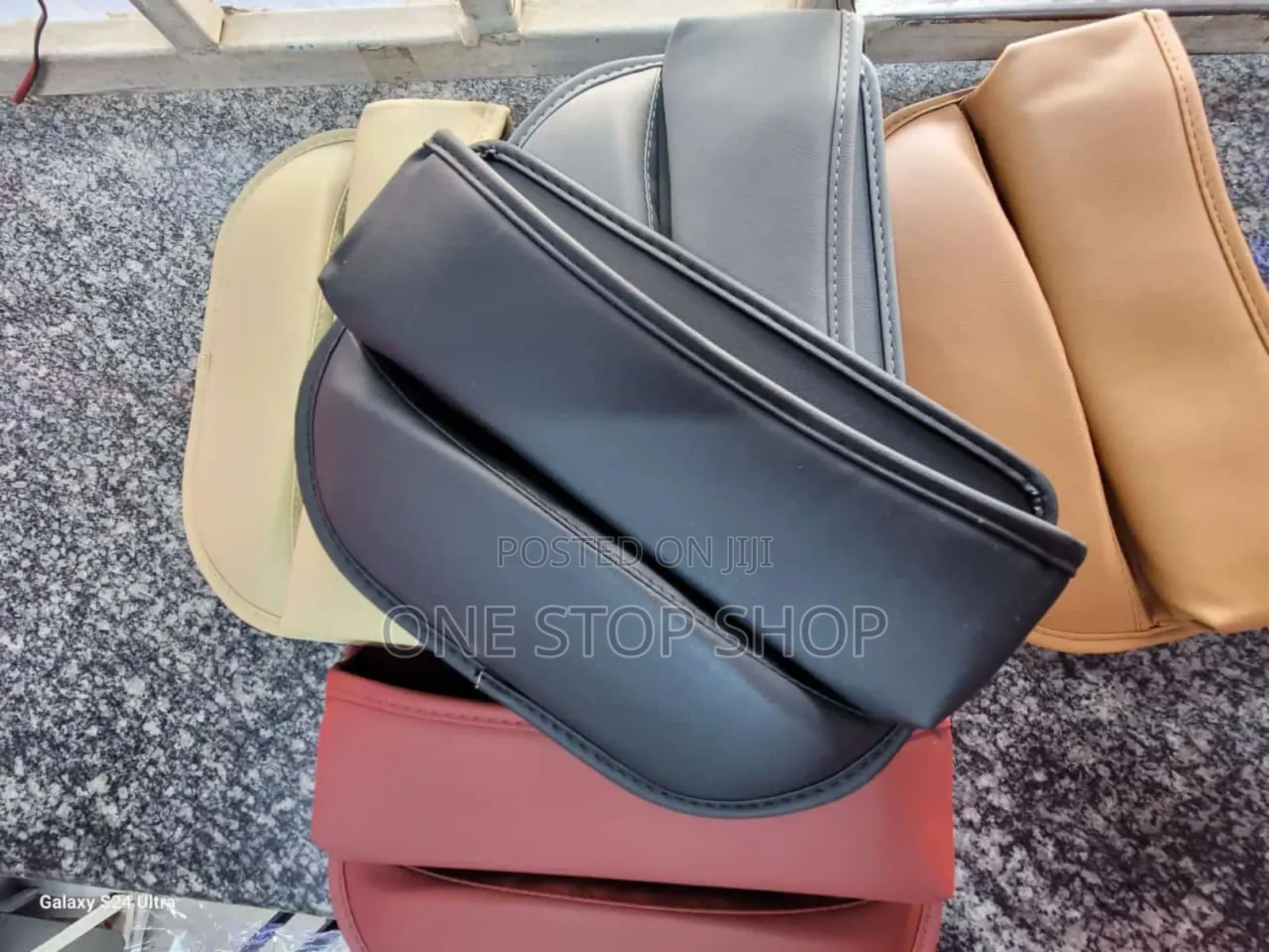 Different Colors 2pcs Car Seat Gap Filler Phone /Key Pocket