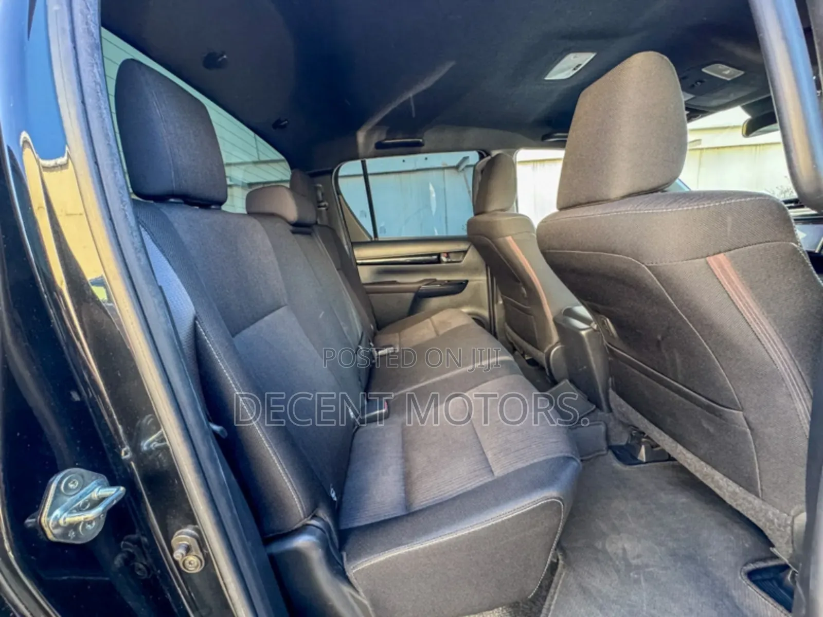 Toyota Hilux 2019 Black