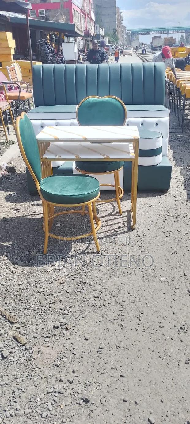 Simple Nails  Tables - main view