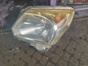 Suzuki Spacia Headlights