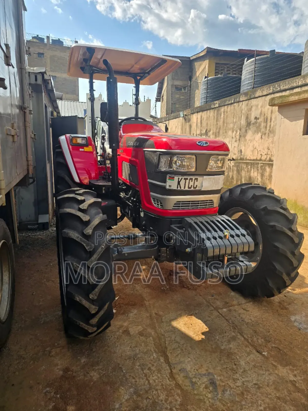 Mahindra Tractor