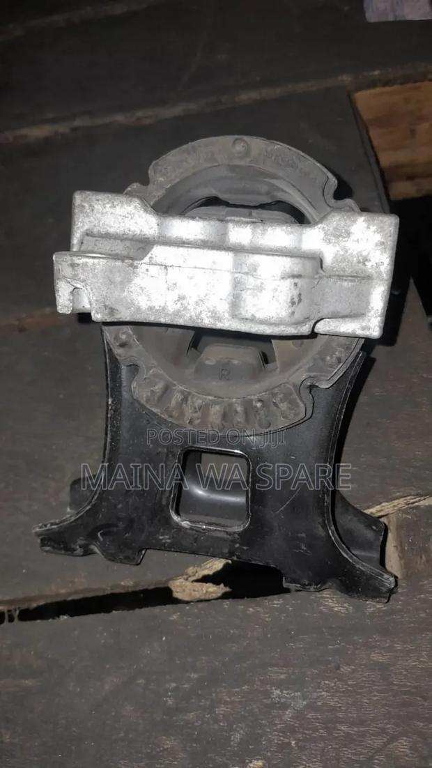 Nissan Dayz X Japan Engine Mounting - thumbnail 4