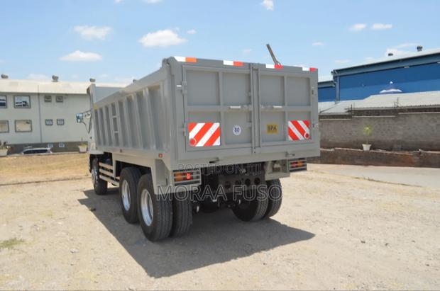 Fuso Truck - thumbnail 3