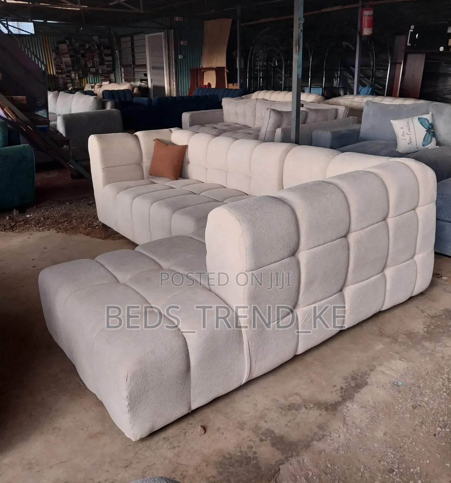 6 Seater Modern Bubble L Seat