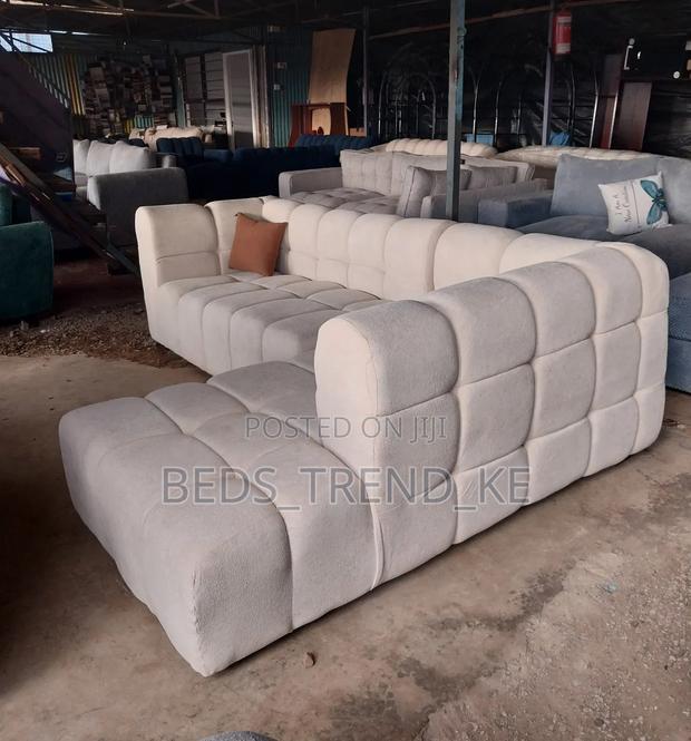 6 Seater Modern Bubble L Seat