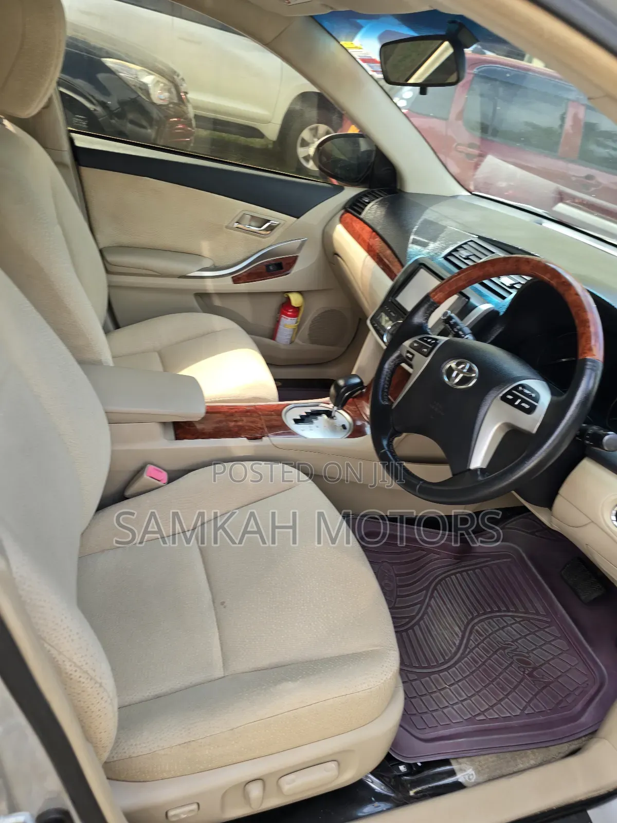 Toyota Premio 2014 Silver