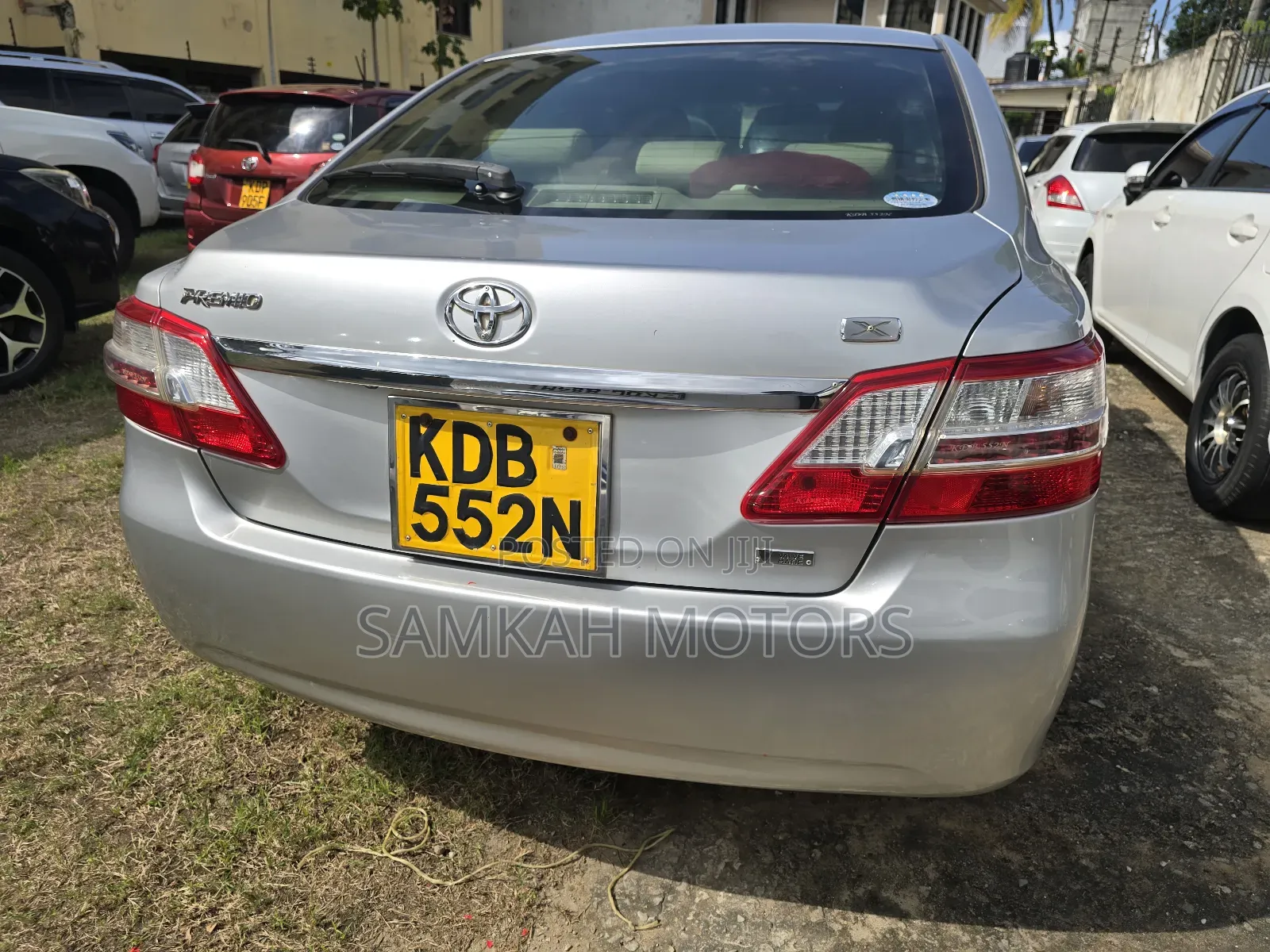 Toyota Premio 2014 Silver