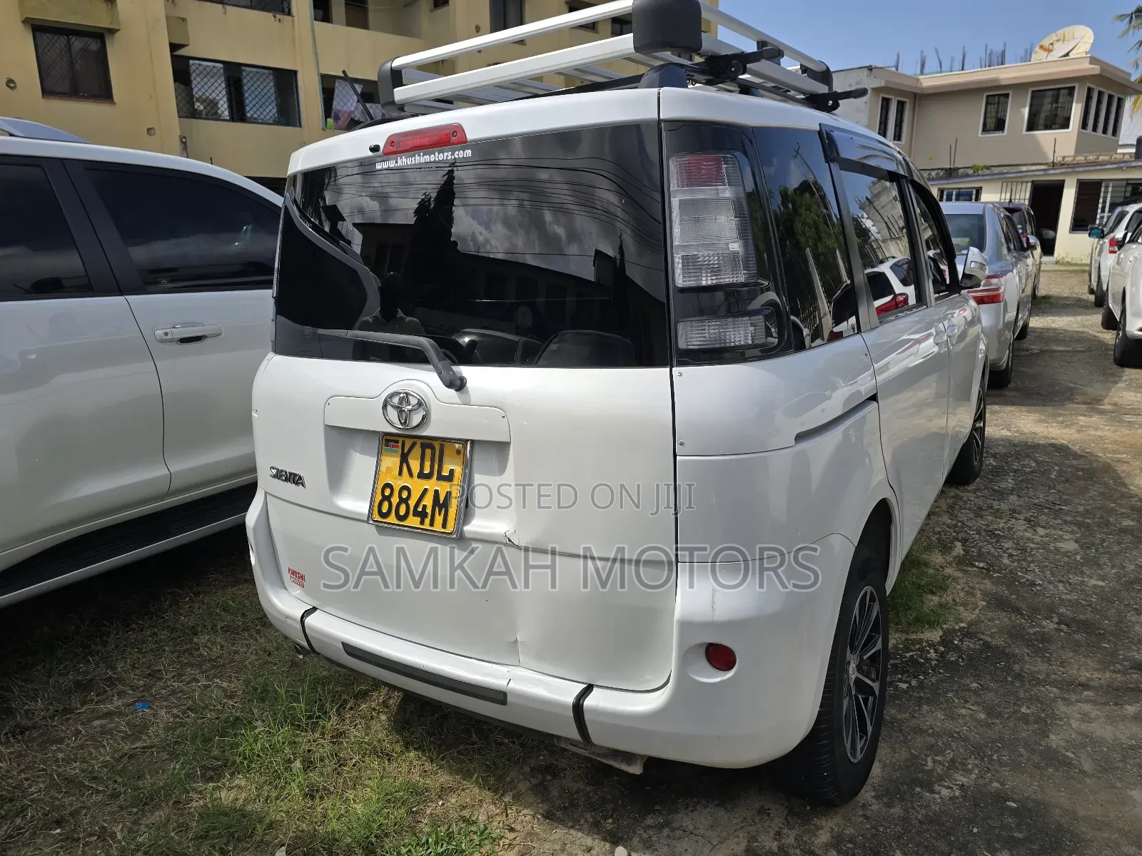 Toyota Sienta 2016 White