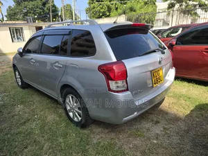 Toyota Corolla Fielder 2015 Silver