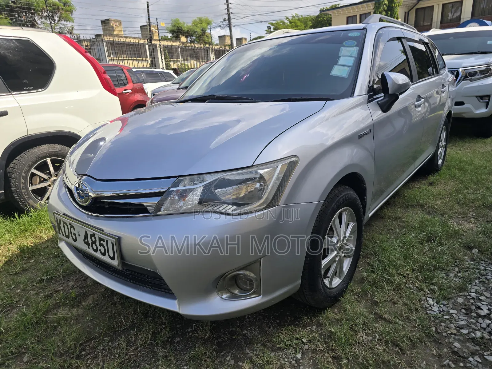 Toyota Corolla Fielder 2015 Silver
