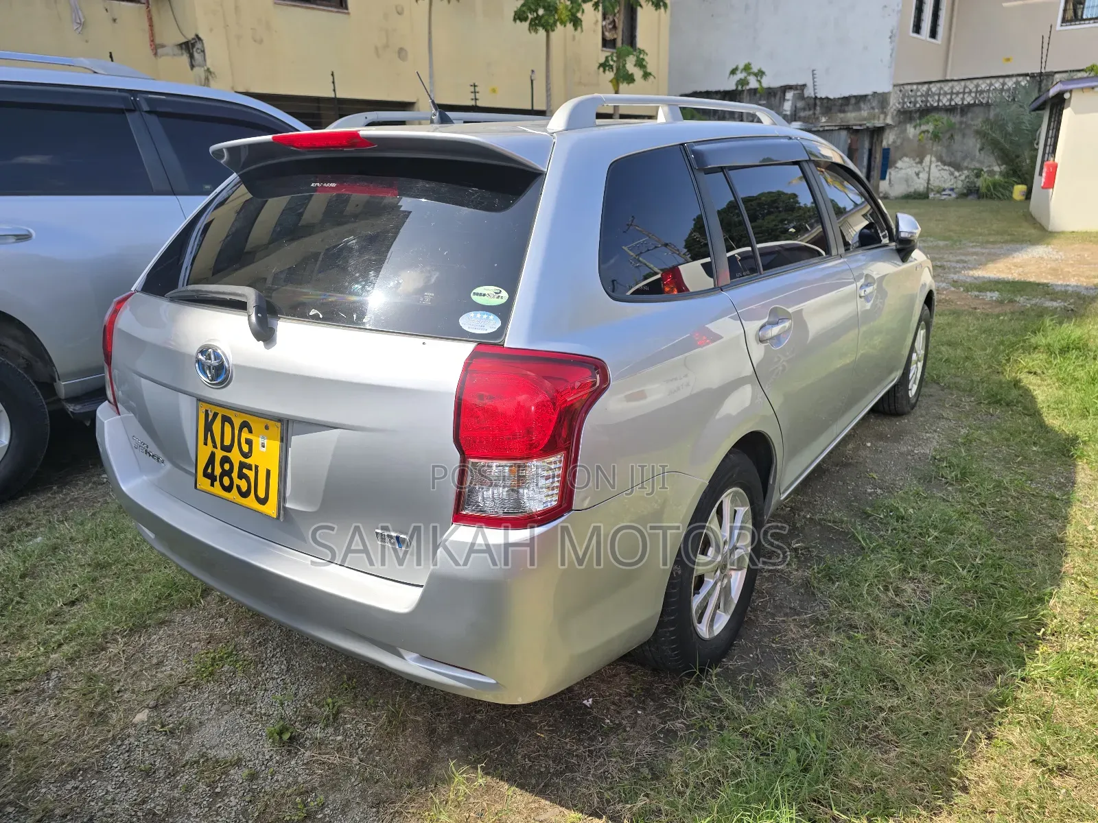 Toyota Corolla Fielder 2015 Silver