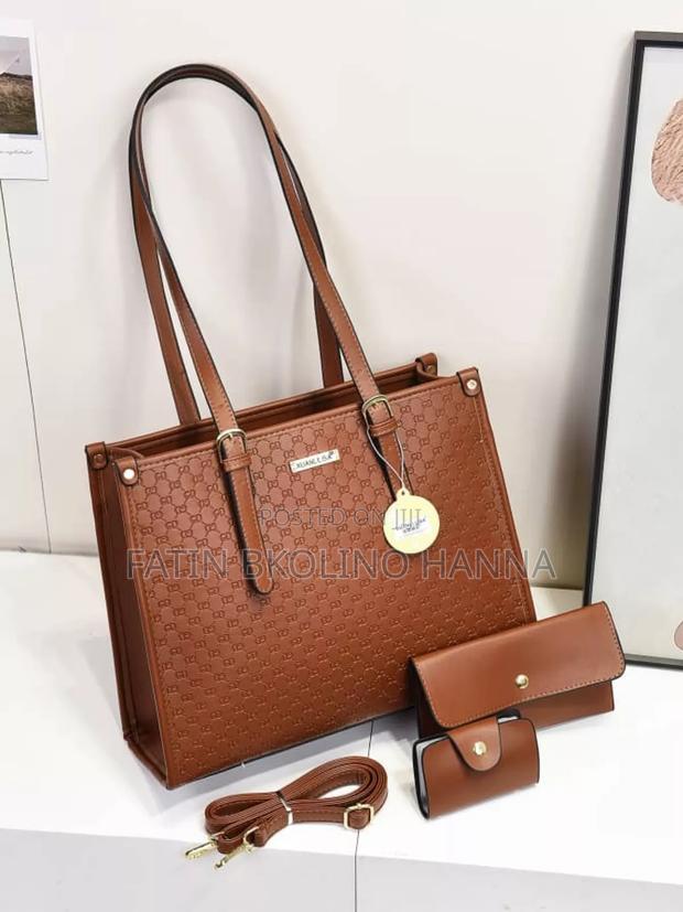 Classic Ladys Shoulder Bags - main view