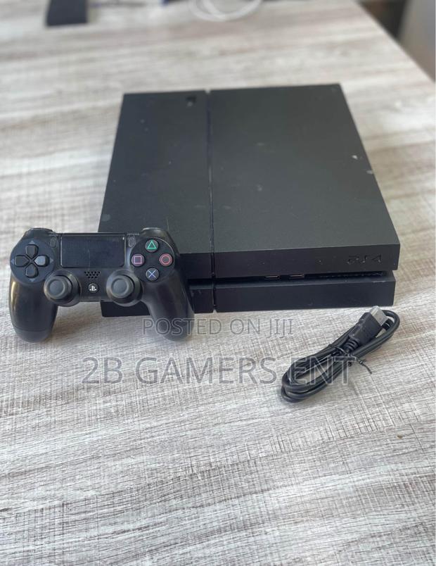 10 Games Installed, Ps4 Console - thumbnail 3