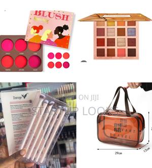 Blush Palette, Eyeshadow Palette, Makeup Brushes, Makeup Bag - main view