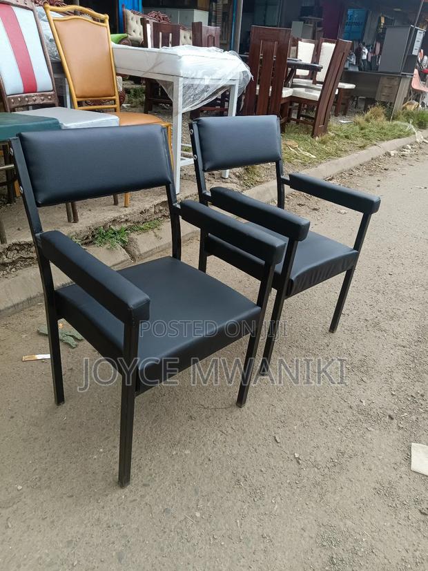 Caterina Seats With Armrest or Office Seats
