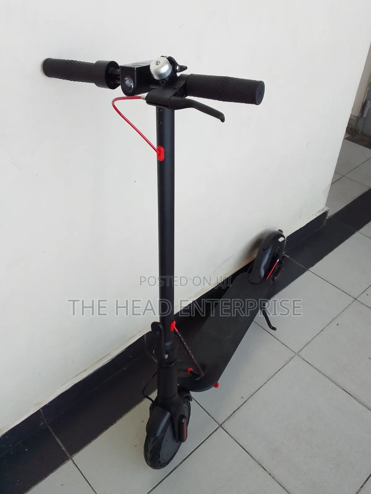 Elegant Electric Rechargeable Scooter for Both Kids and Adul