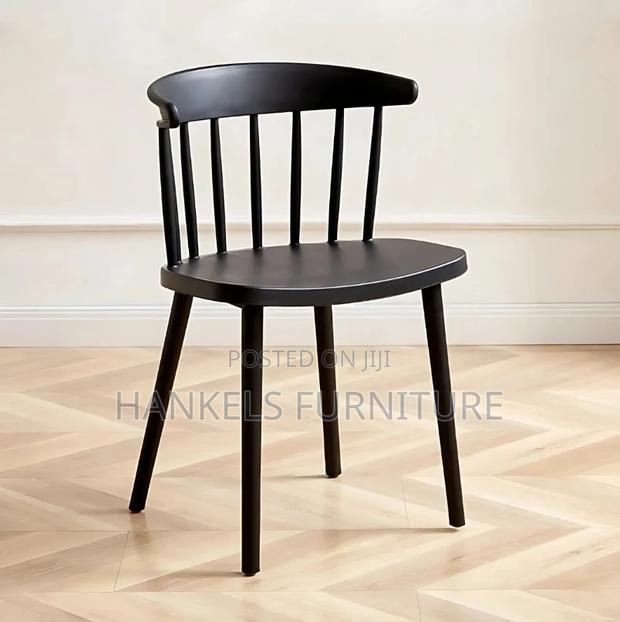 Comfort Modern Look Chair