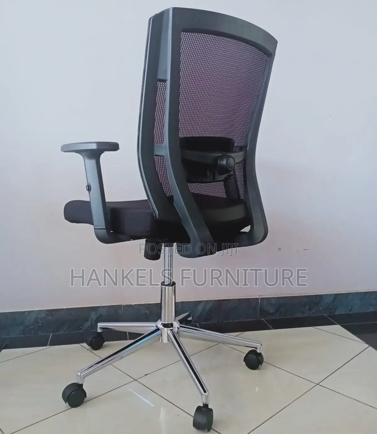 Ergonomic Office Chair With Adjustable Arms