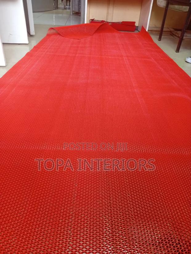 Red Porous PVC Antislip Runners for Indoor and Outdoor Use