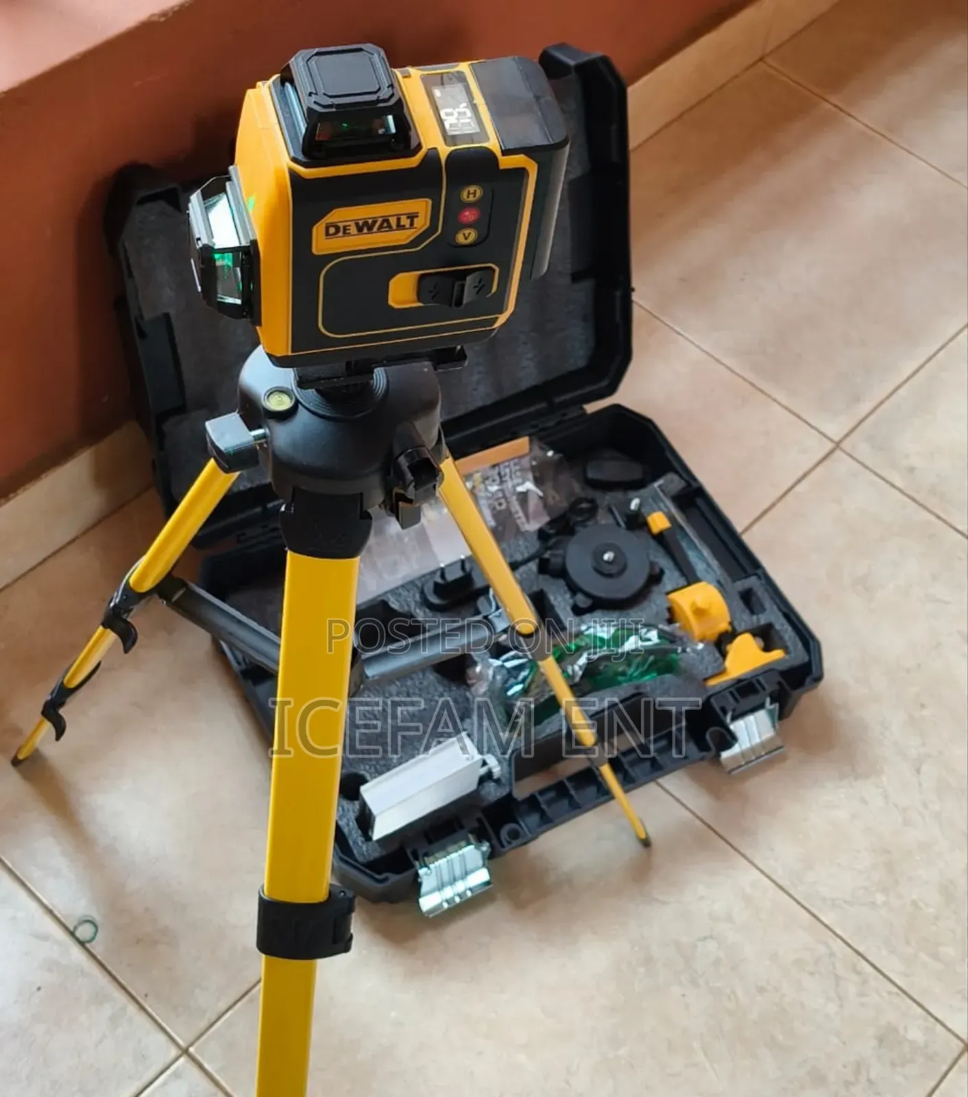 Dewalt Laser Level/Tripod Laser Level Machine