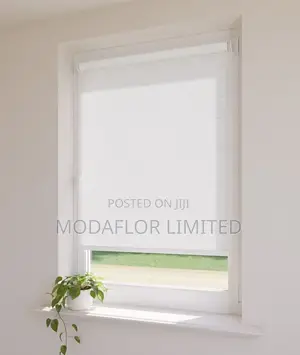 Sunscreen Roller Blinds – See the View, Skip the Heat!