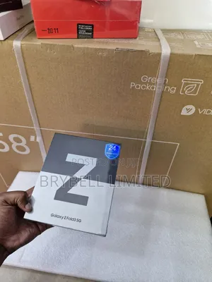 New Samsung Galaxy Z Fold3 5G 256 GB Black