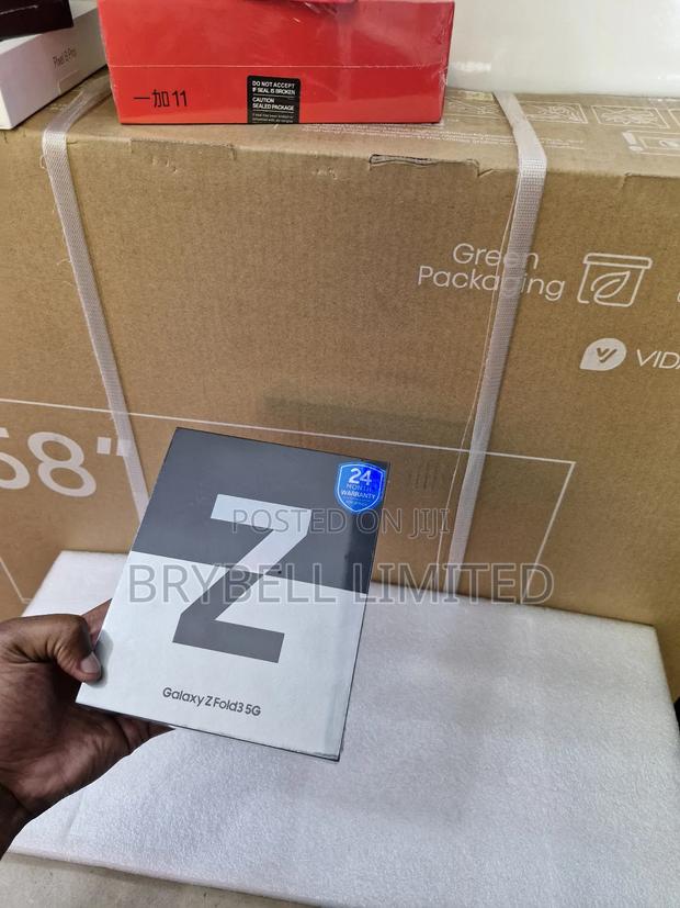 New Samsung Galaxy Z Fold3 5G 256 GB Black - thumbnail 4