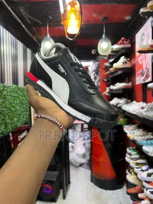 Puma Jogger “Black”
Sizes:40-43
*