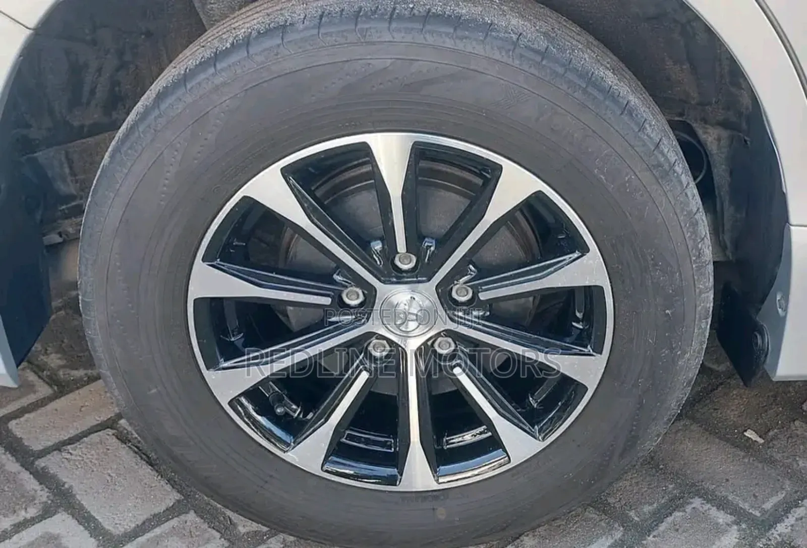 Toyota Voxy 2018 Silver