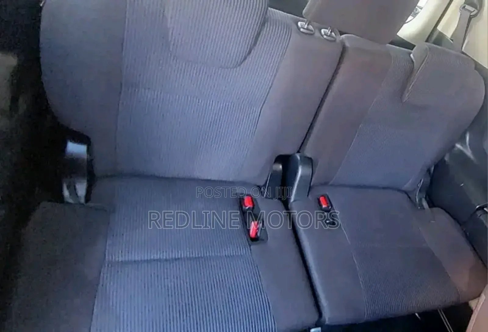 Toyota Voxy 2018 Silver