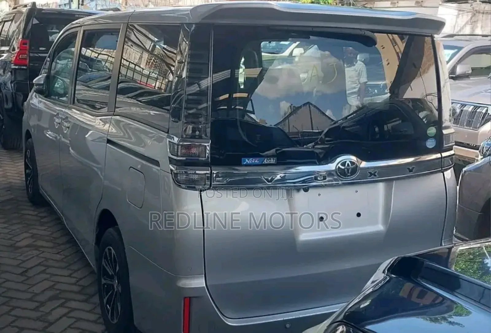 Toyota Voxy 2018 Silver