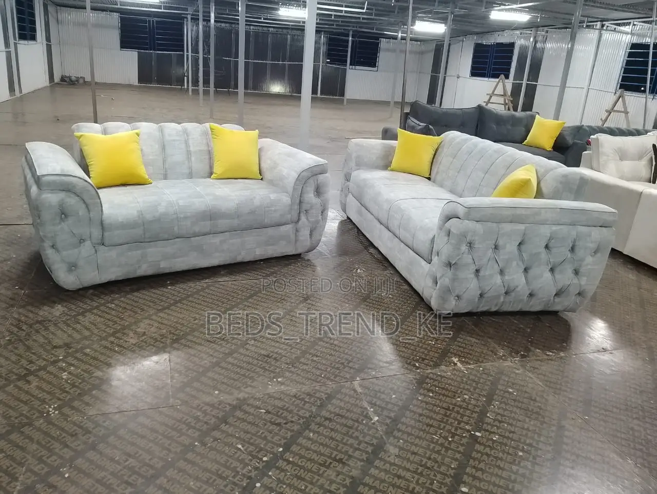 5 Seater Modern Sofa Set 3,2 With Free Throw Pillows